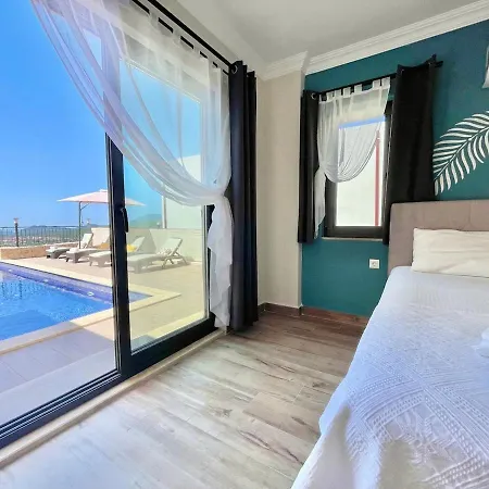 Thor Doga Manzarali 8 Kisilik 卡斯